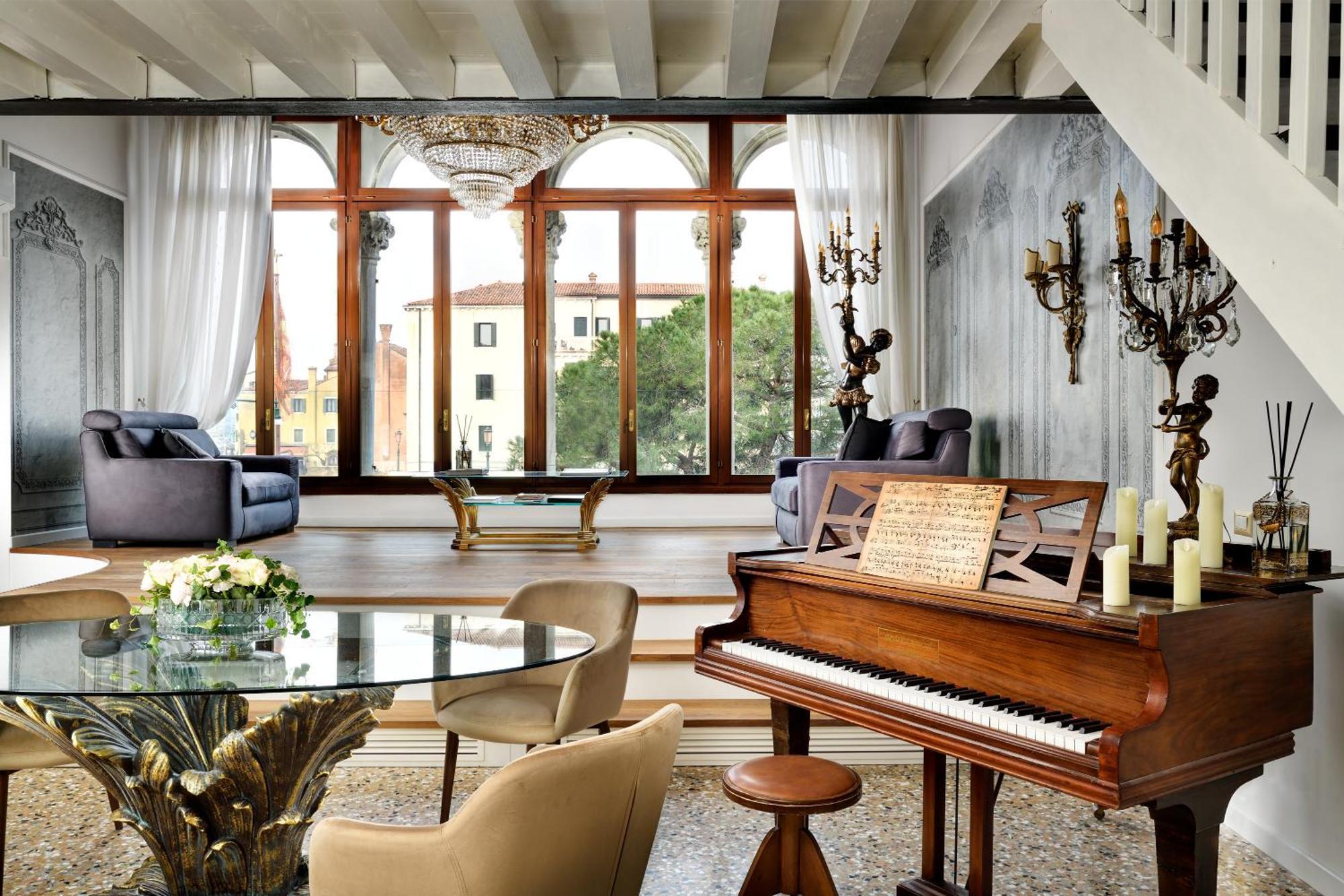 Swan Dolcevita Prestige Stay - Canal View & Exclusive Experience Venedig Exteriör bild
