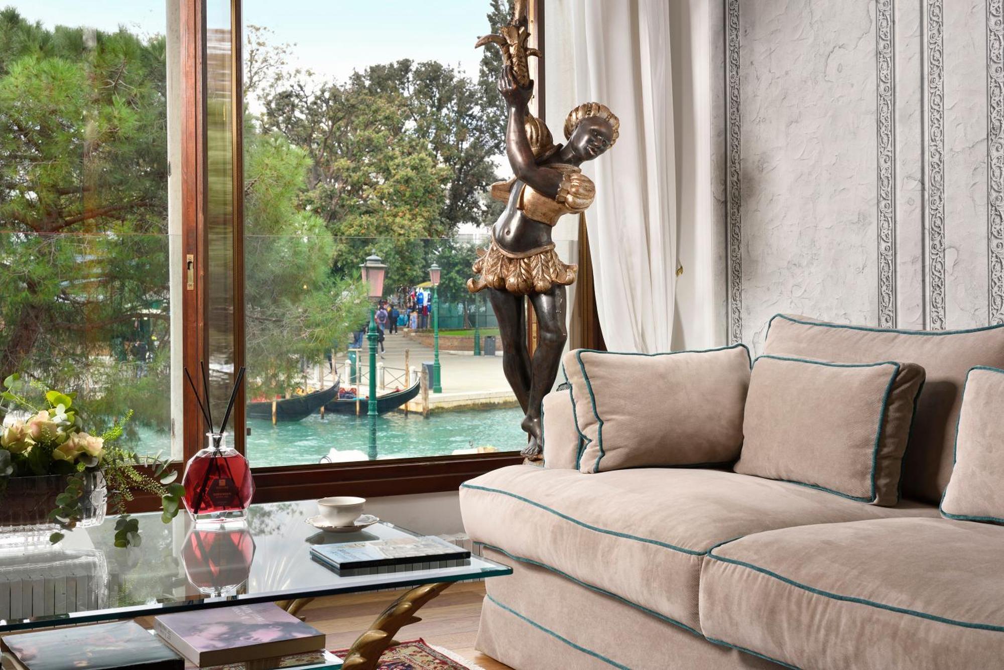 Swan Dolcevita Prestige Stay - Canal View & Exclusive Experience Venedig Exteriör bild